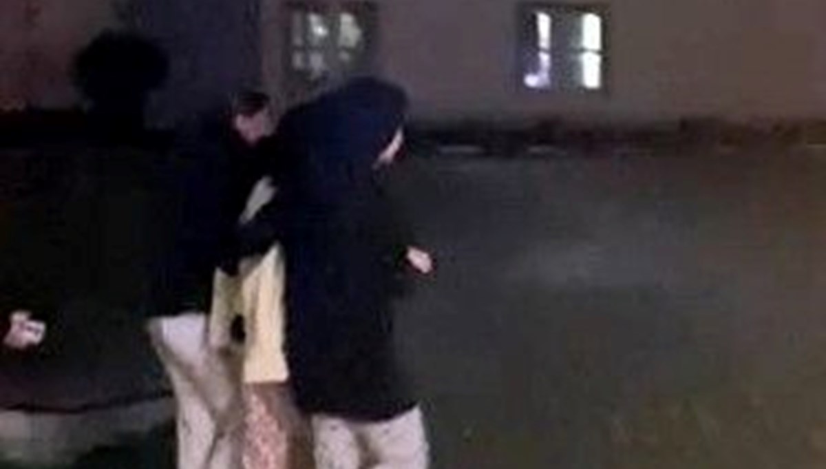 Kız öğrenci yurdunda korku dolu anlar! Asansör düştü: Bir öğrenci yaralı Kız öğrenci yurdunda korku dolu anlar! Asansör düştü: Bir öğrenci yaralı