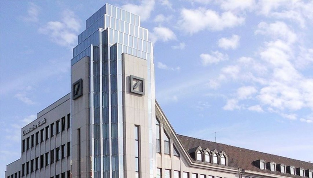 Deutsche Bank üçüncü çeyrekte 1,46 milyar euro kar etti