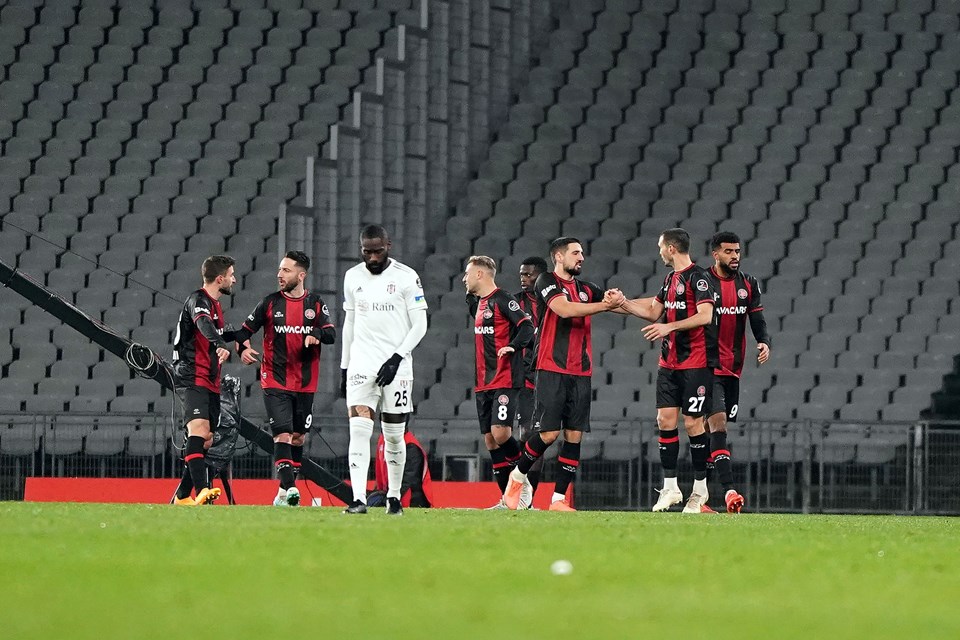 SON DAKİKA: Beşiktaş'ın serisine Fatih Karagümrük engeli - 4