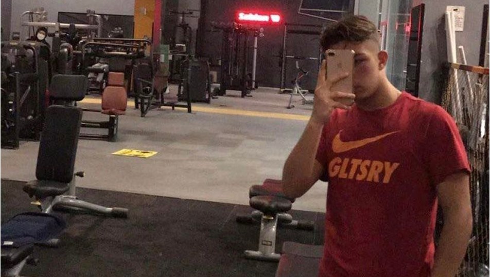 Eskişehirspor, Galatasaray tişörtü giyen altyapı oyuncusuyla yollarını ayırdı