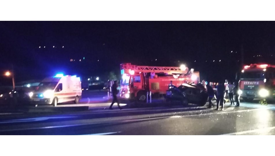 sakarya da otobus otomobile carpti 1