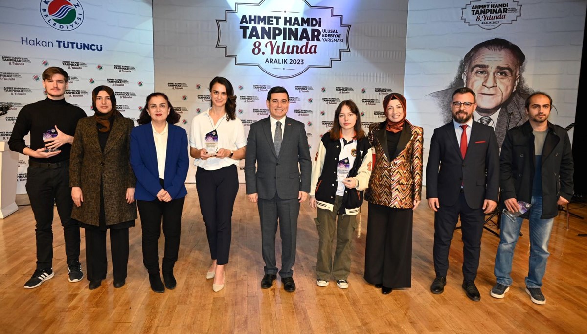 Ahmet Hamdi Tanpınar ödülleri sahiplerini buldu Ahmet Hamdi Tanpınar ödülleri sahiplerini buldu