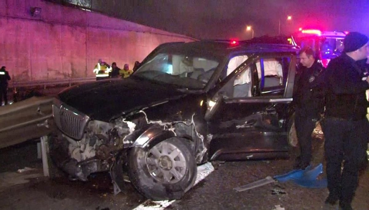 TEM'de cip bariyerlere çarptı: 2 yaralı