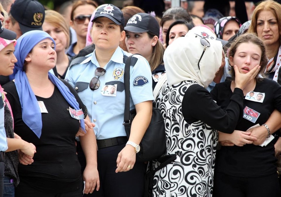 Adana şehit polisleri uğurladı - 2
