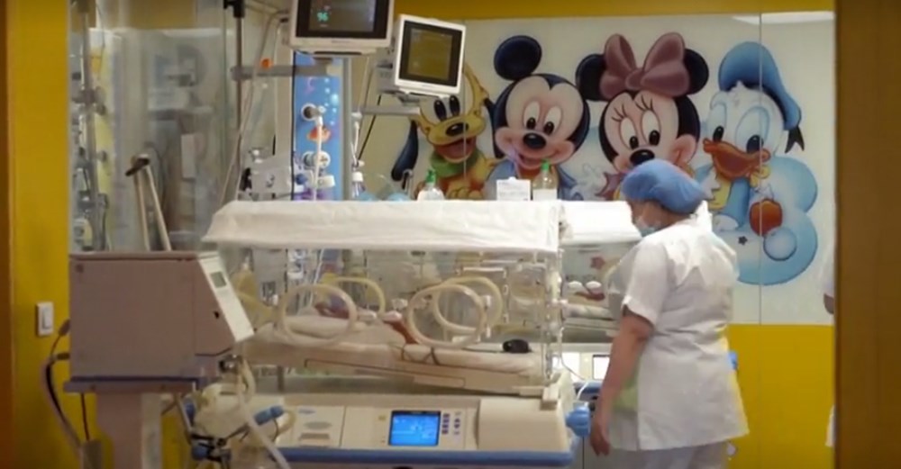 9 bebek doğuran Malili kadın Günde 100 bebek bezi ve 6 9 bebek doğuran Malili kadın Günde 100 bebek bezi ve 6