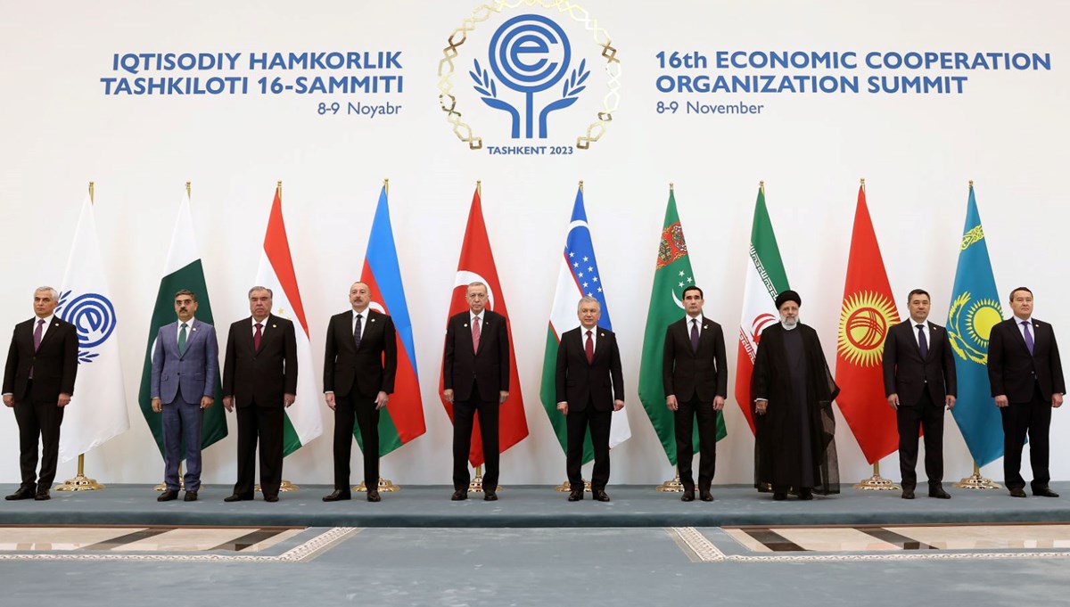 Cumhurbaşkanı Erdoğan, Ekonomik İşbirliği Teşkilatı 16'ncı Zirvesi’ne katıldı Cumhurbaşkanı Erdoğan, Ekonomik İşbirliği Teşkilatı 16'ncı Zirvesi’ne katıldı