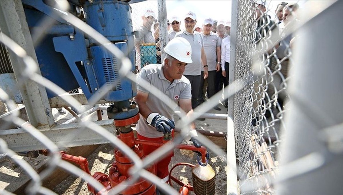 Petrol işçileri için çalışma saati düzenlemesi Petrol işçileri için çalışma saati düzenlemesi