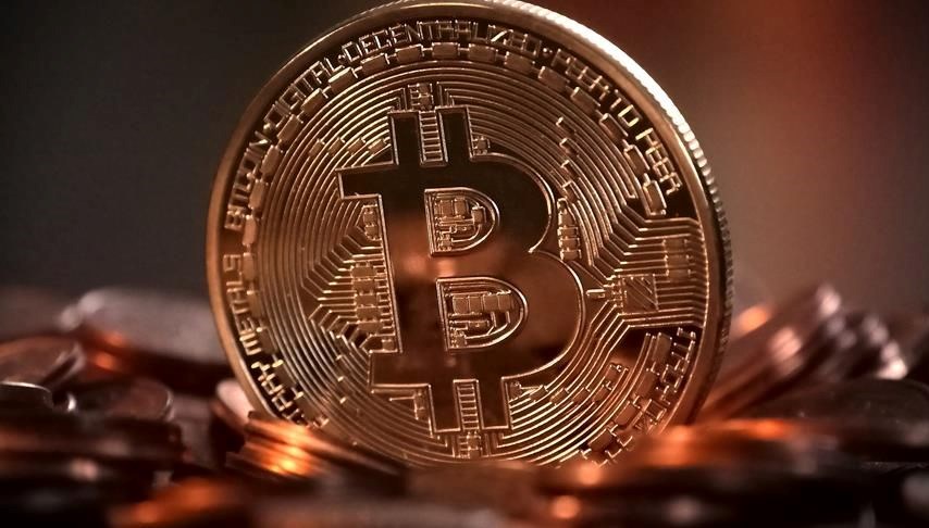Bitcoin'den rekor: İlk kez 100 bin dolar seviyesini aştı