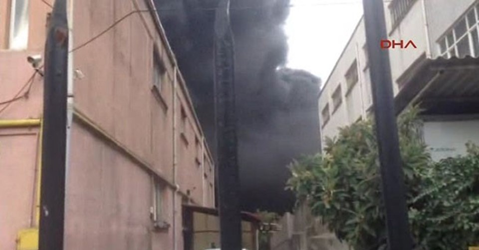 İstanbul Bayrampaşa'da korkutan yangın - 2