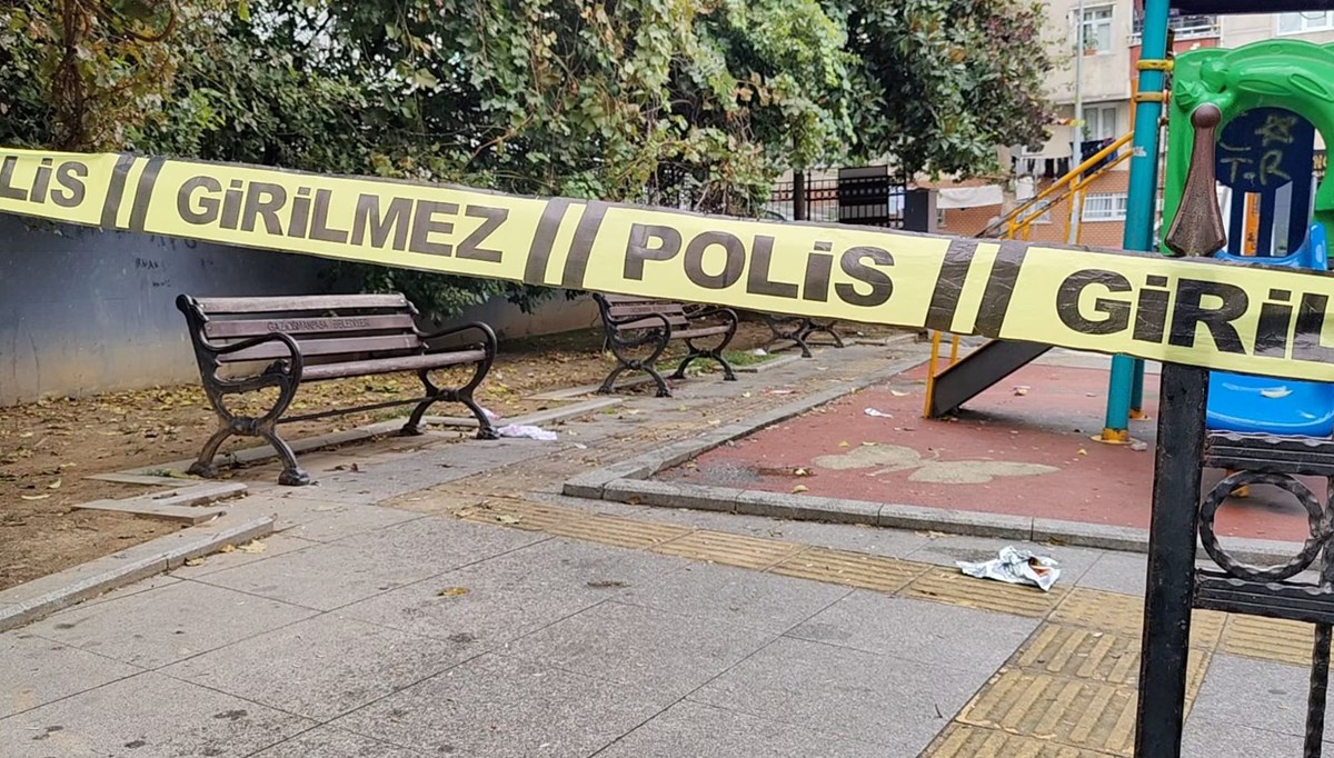 İstanbul'da parkta silahlı saldırı İstanbul'da parkta silahlı saldırı