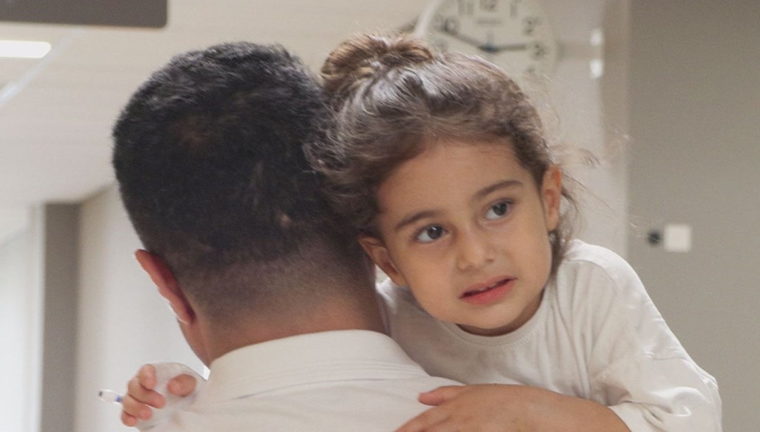 Doktorları hayrete düşüren vaka! 3 yaşındaki Berfin'in organları birbirine yapışmış... "Satışı yasaklansın, ölümcül"
