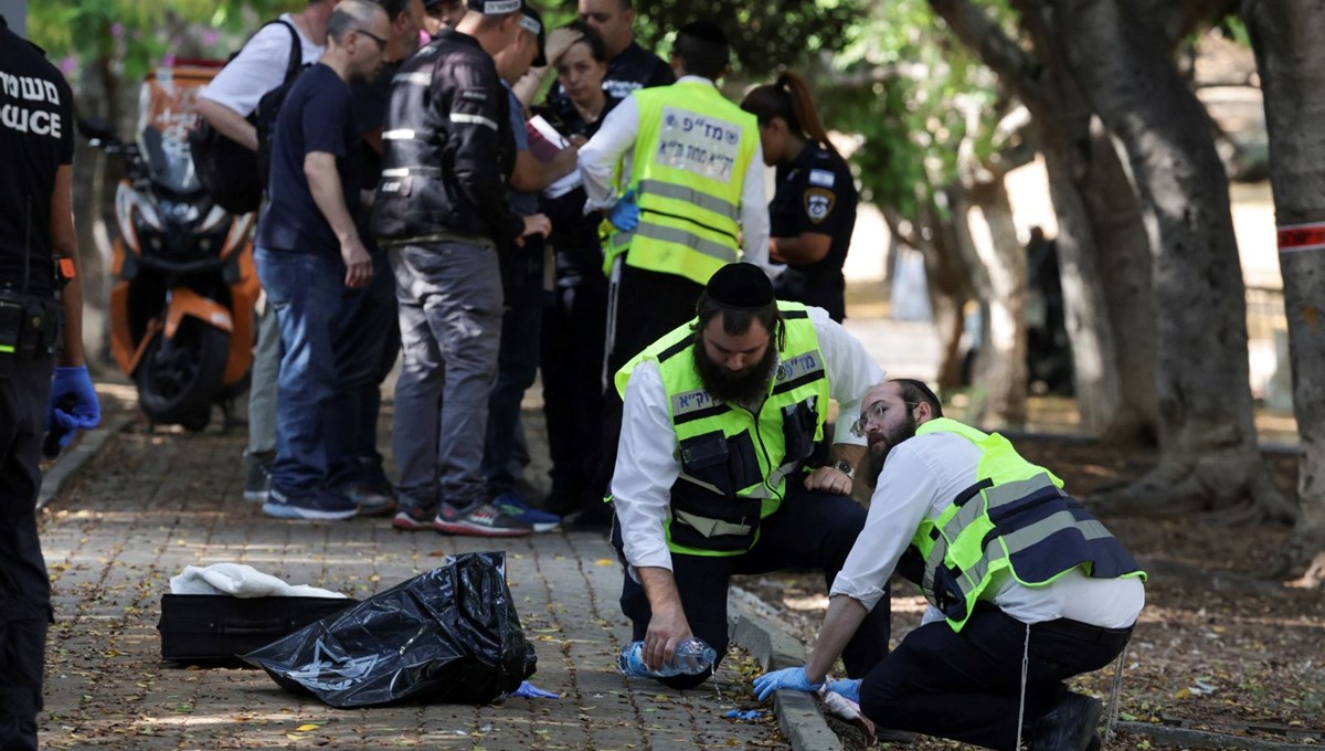 İsrail'de bıçaklı saldırı: 2 ölü, 2 yaralı İsrail'de bıçaklı saldırı: 2 ölü, 2 yaralı