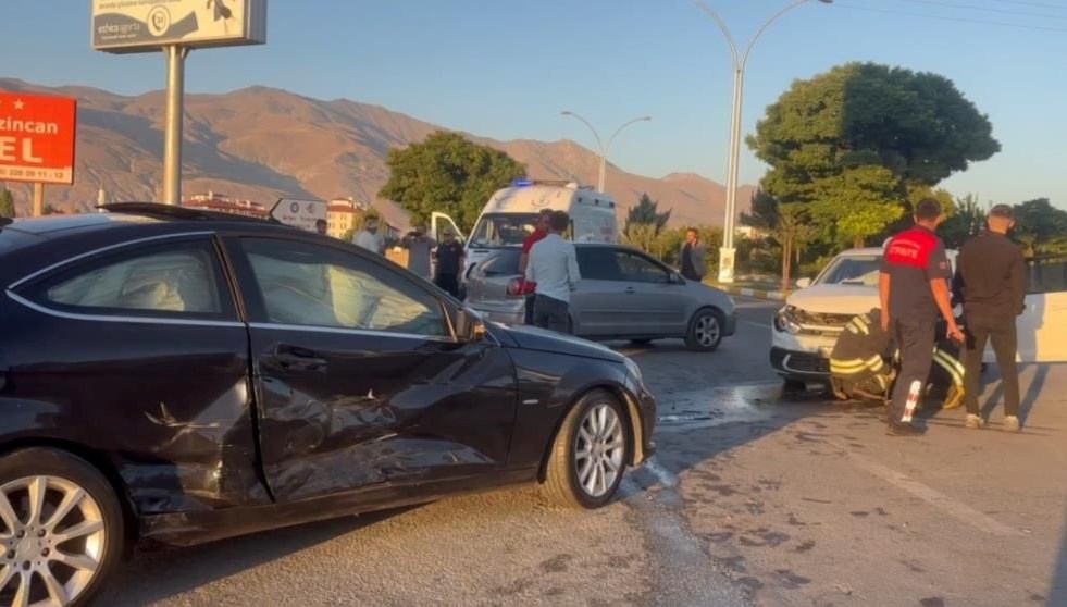 Erzincan'da kaza: İki yaralı