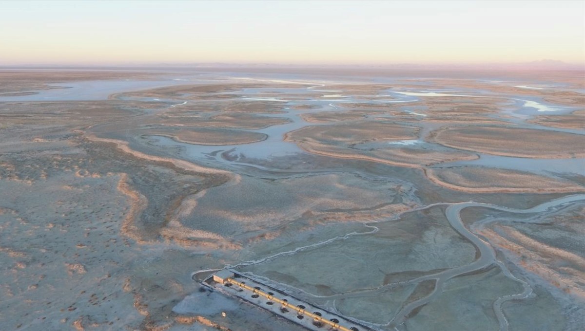 Tuz Gölü kuraklık nedeniyle küçülüyor