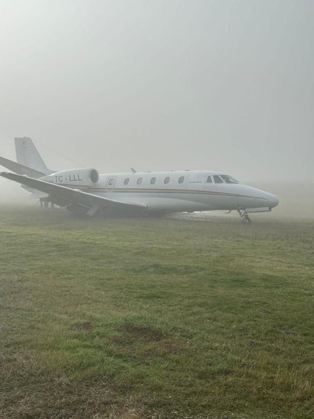 Diyarbakır'da özel jet pistten çıktı - 3