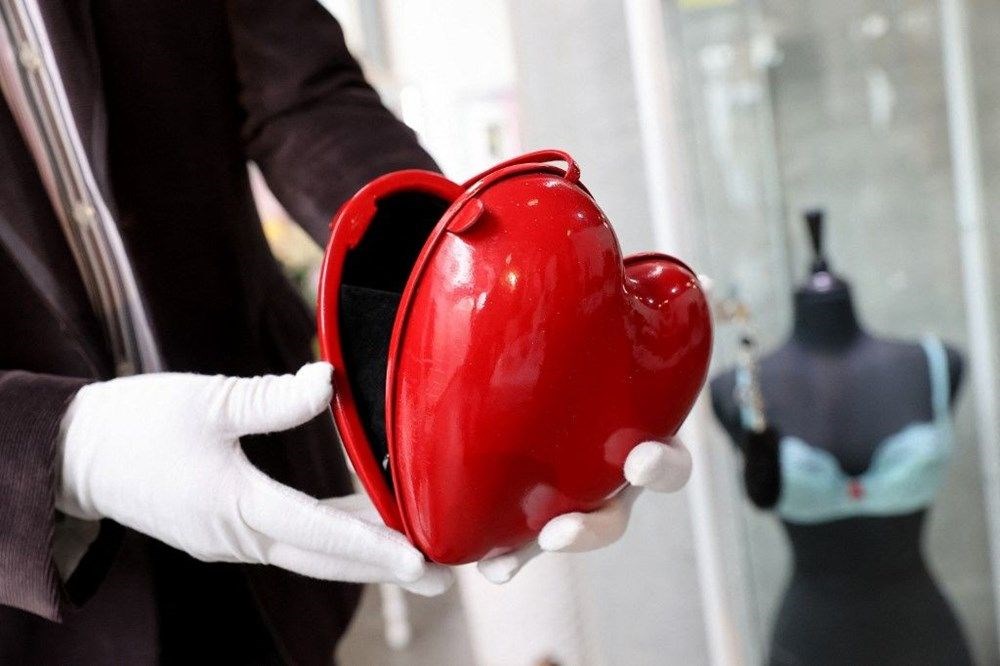 Amy Winehouse'un son konserinde giydiği elbiseye rekor fiyat - 4