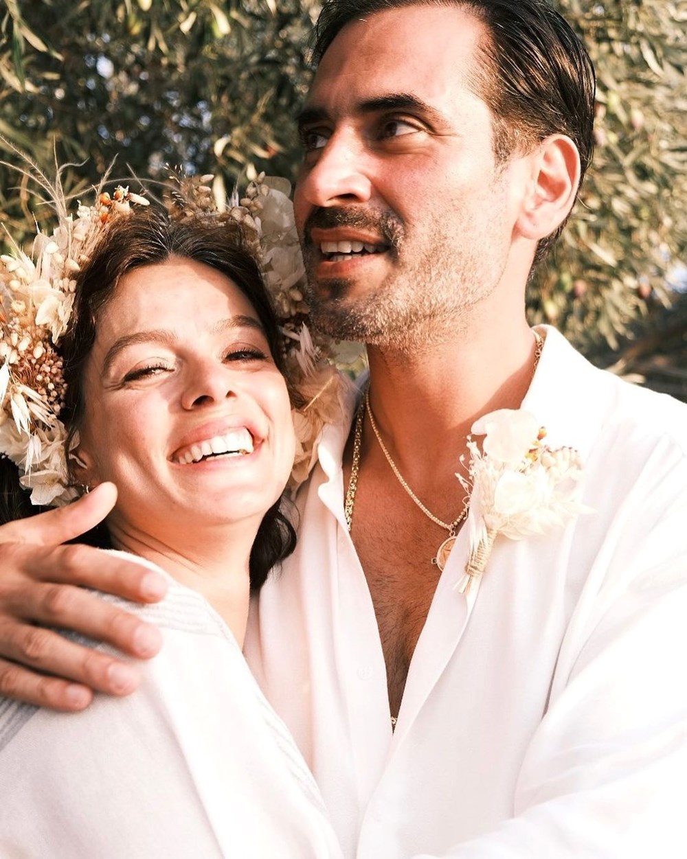 Özge Özpirinçci ve Burak Yamantürk'ten romantik yıl dönümü kutlaması - 4