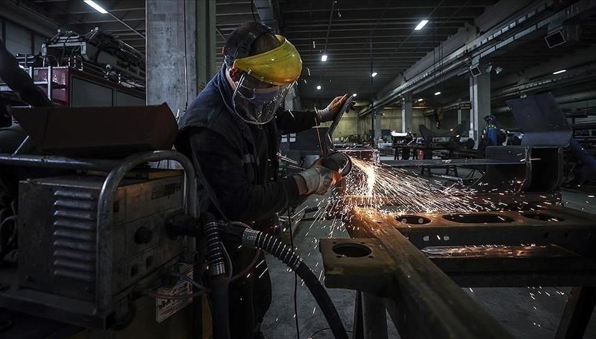 Sanayi üretimi eylülde yıllık yüzde 2,4 azaldı