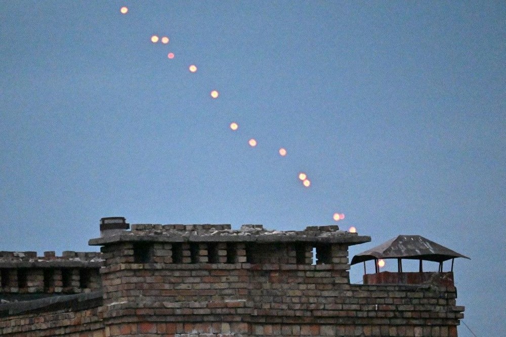 Kiev'e bombalar yağdı: 12 saatlik saldırı şehri harap etti - 2
