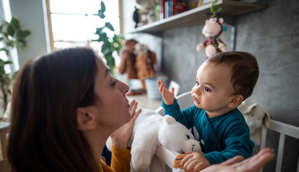 Araştırma: Bebeklerle şarkı söyleyerek konuşmak dil öğrenmelerine yardımcı oluyor