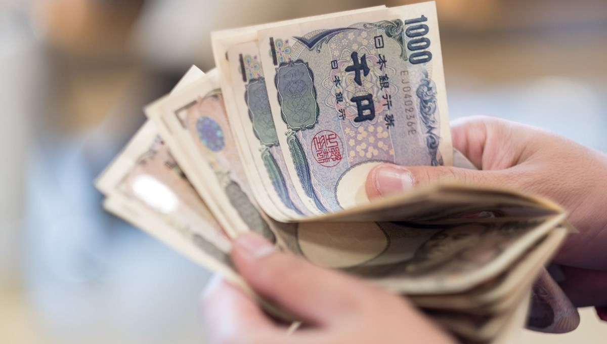 Japonya'dan 112,5 trilyon yenlik bütçeye onay
