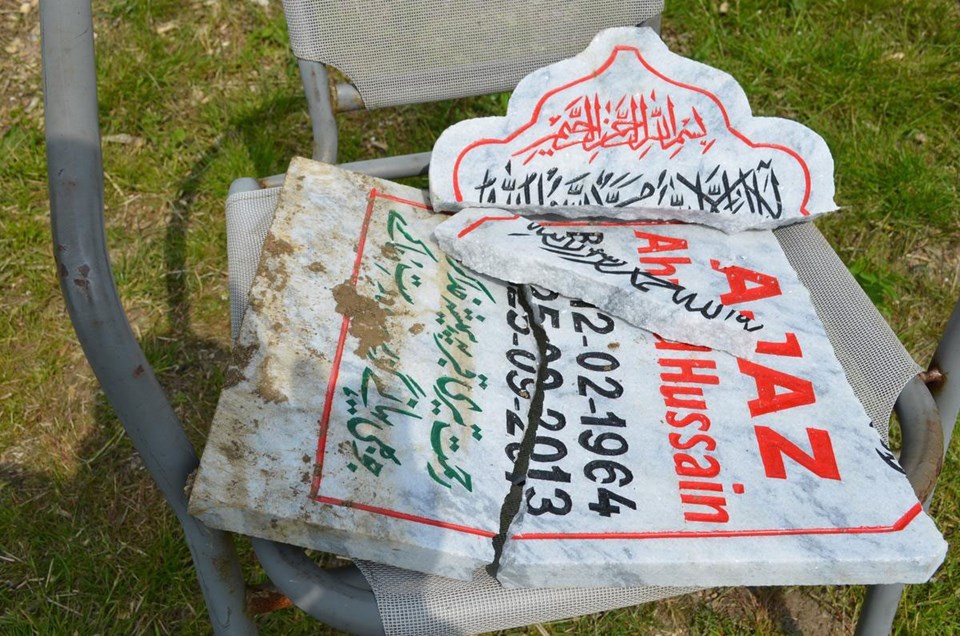 Danimarka'da Müslüman mezarlığına saldırı - 1