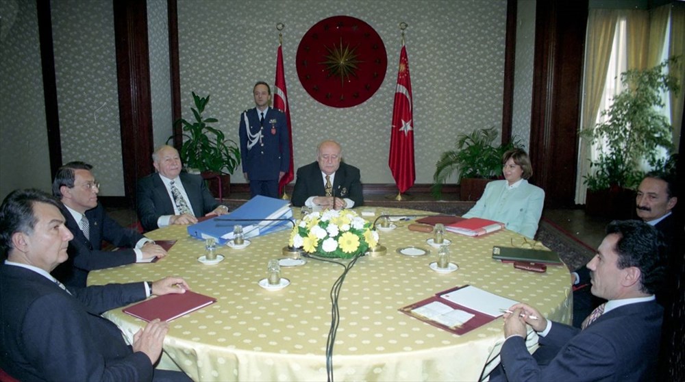 Mesut Yılmaz 72 yaşında hayatını kaybetti (Eski başbakanlardan Mesut Yılmaz kimdir?) - 34