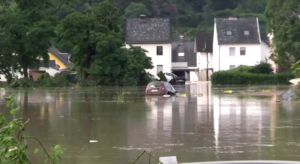 Almanya’da sel: 9 kişi hayatını kaybetti - 15