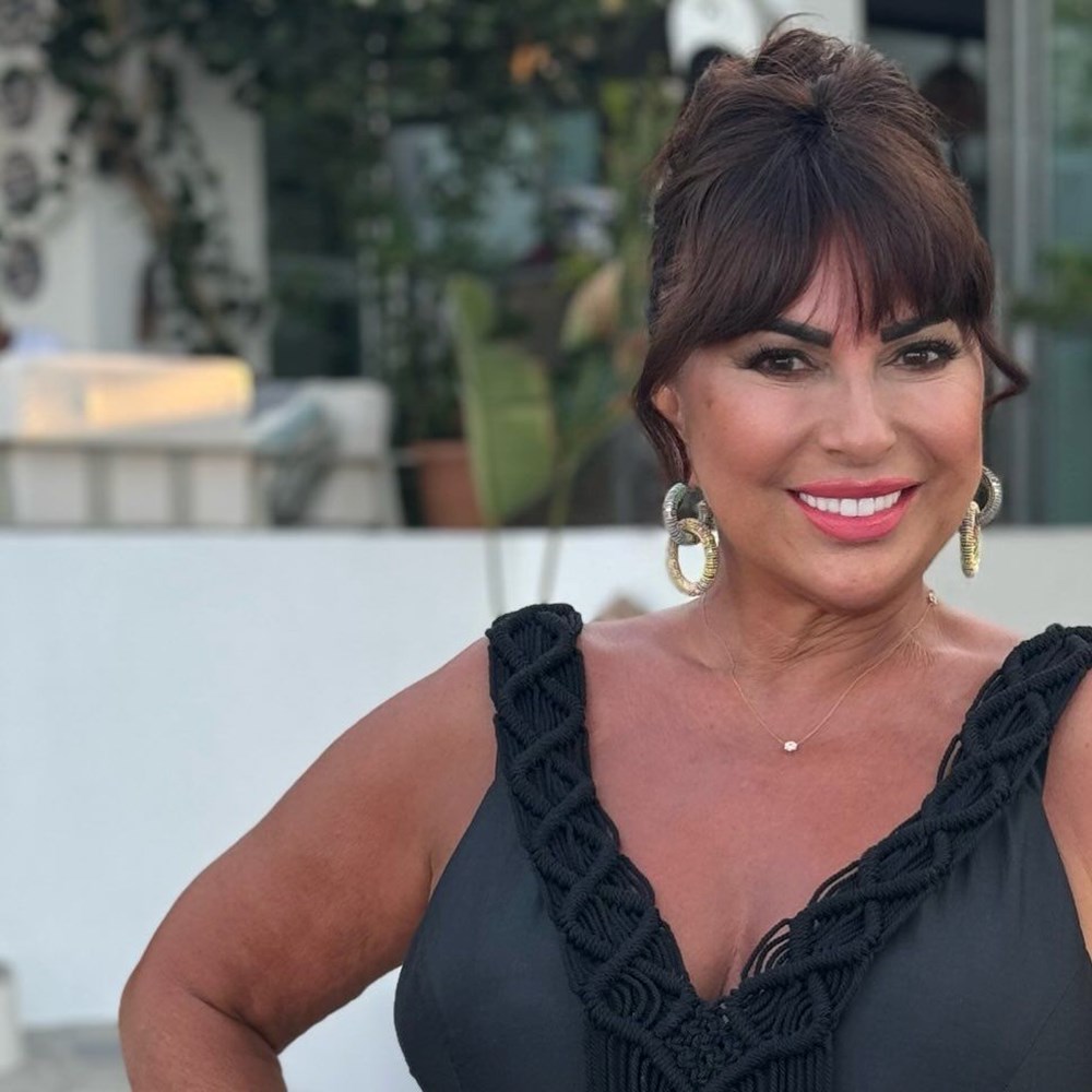 İrem Helvacıoğlu takipçilerini geçmişe götürdü (Ünlülerin çocukluk ve gençlik halleri) 78 GODA m8s6U KgaMXmPyqMg