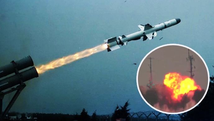 Atmaca ilk kez bir gemi hedefini vurdu