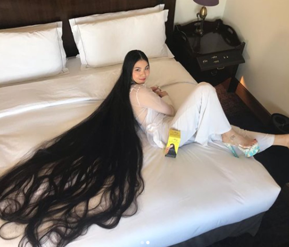15 yıldır saçlarını kestirmeyen 'Japon Rapunzel’in saçlarıiki metreye ulaştı - 24