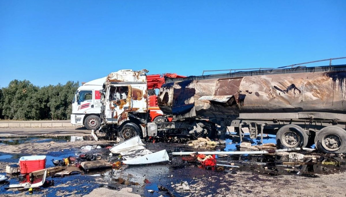 Litrelerce ham petrol yola döküldü Litrelerce ham petrol yola döküldü