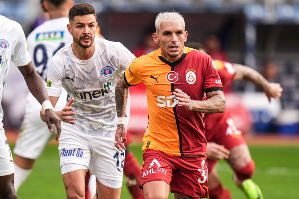 Galatasaray'ın yeni transferine ve Okan Buruk'a ağır eleştiri: