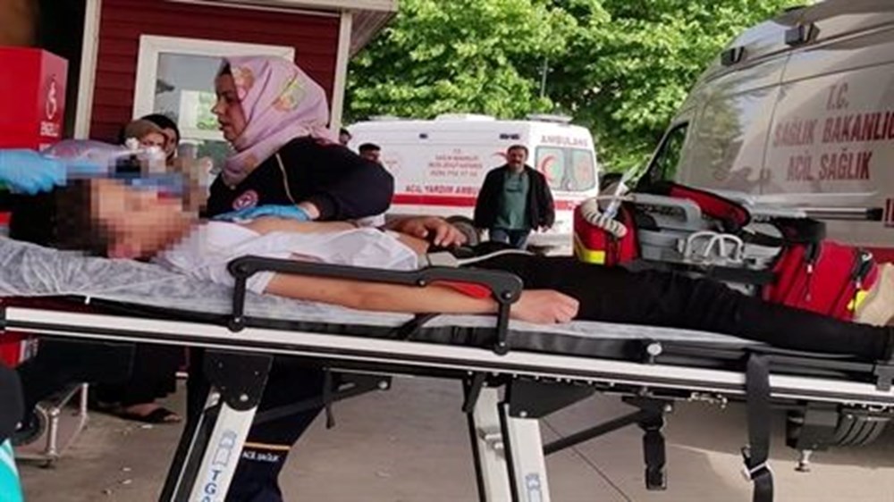 Sosyal medyadaki kavga sokağa taştı, 14 yaşındaki çocuğun
kalbi durdu - 3