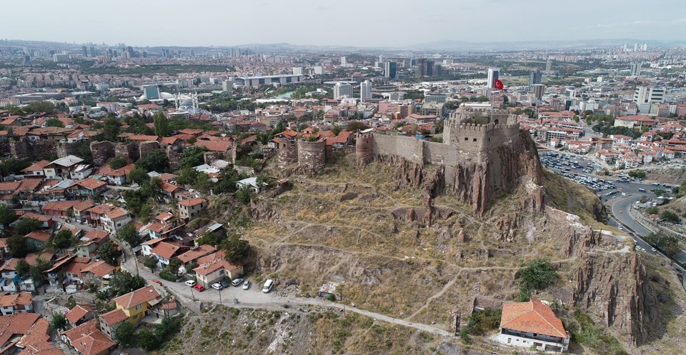 Ankara'da 'depremzedeye fahiş kira' isyan ettirdi - 1