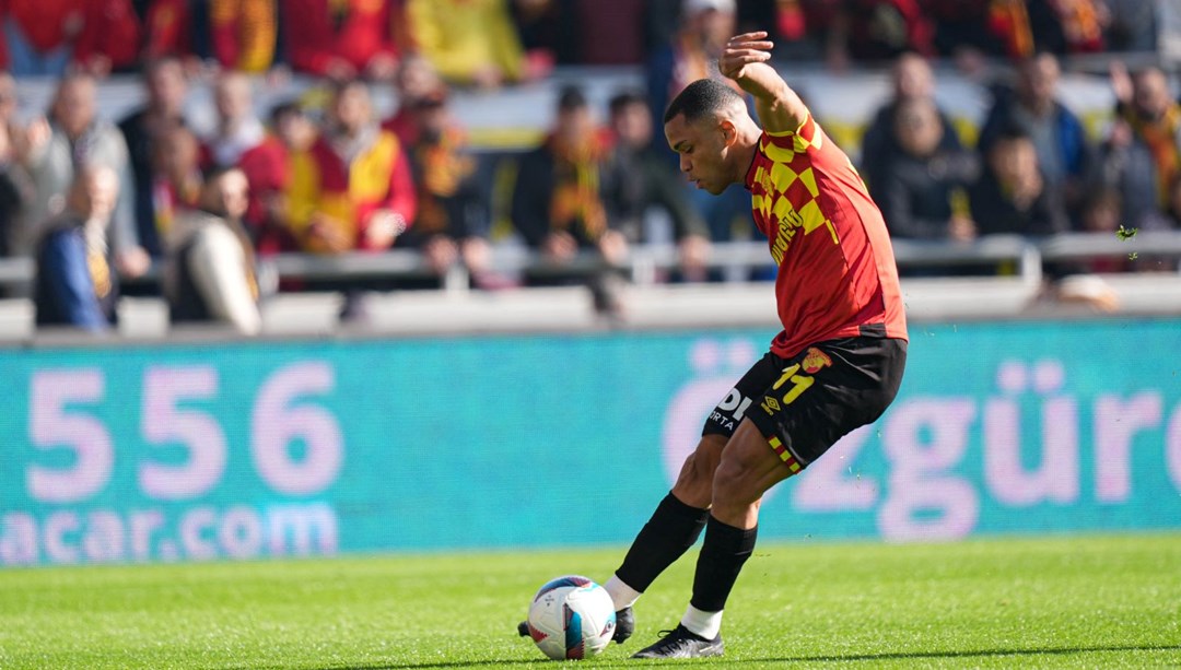 Göztepe, Emre Belözoğlu'nün İlk Maçında Antalyaspor'u 1-0 Yendi ve Seriyi 9 Maça Çıkardı