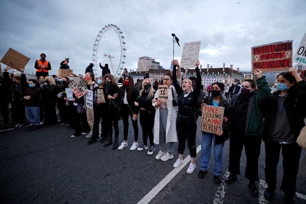 İngiltere'de polise öfke dinmiyor - 3