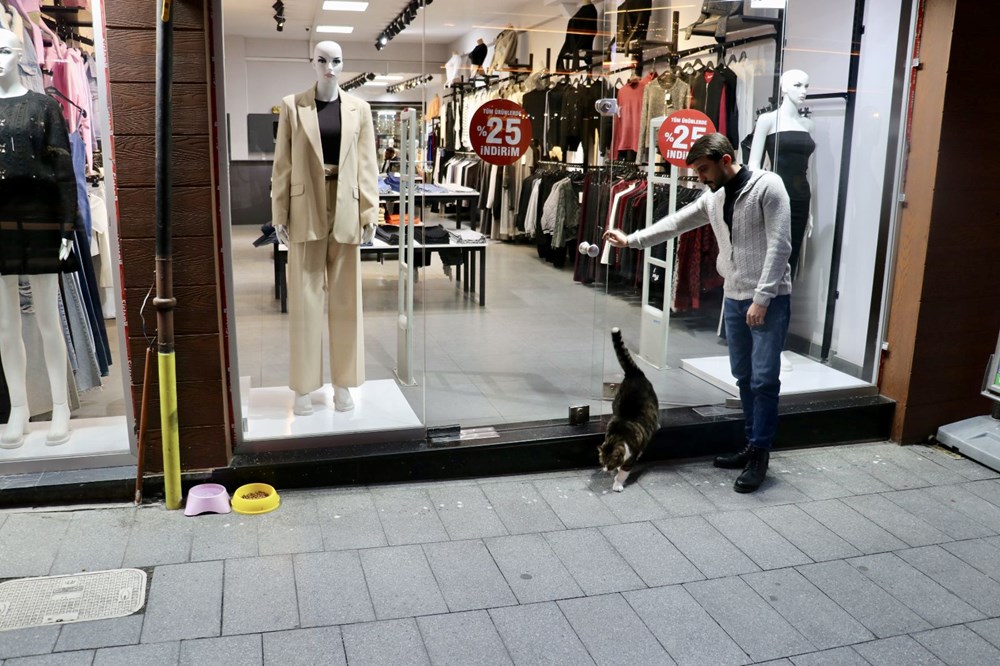 7 yaşındaki "Dombili" diyet yapamıyor: "Biri kıymalı pidenin kıymasını, diğeri köfte veriyor" - 7