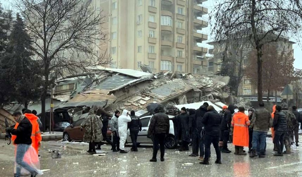 Depremde yıkılan Emre Apartmanı'nın kesilen kolon nedeniyle mahkemelik olduğu ortaya çıktı - 5