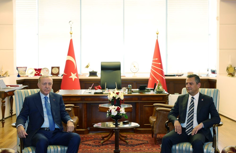 Cumhurbaşkanı Erdoğan, 18 yıl sonra CHP Genel Merkezi'nde | Erdoğan-Özel görüşmesi başladı - 8