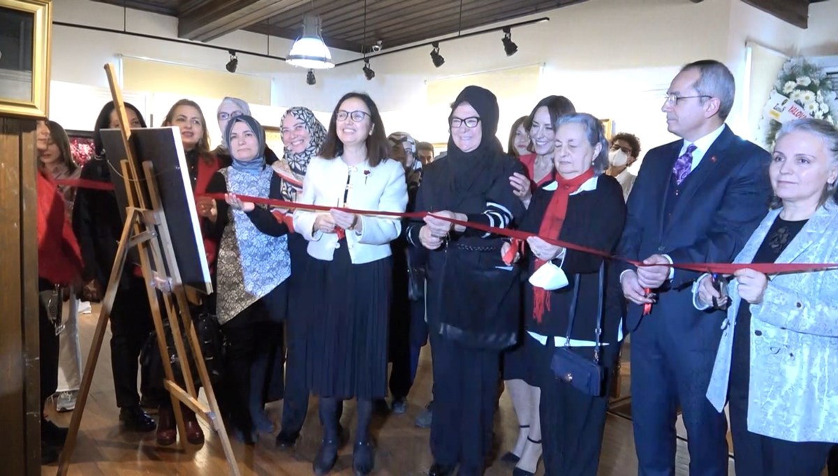 Yalova’da 100. Yıl 100 Eser Karma Sergisi açıldı Yalova’da 100. Yıl 100 Eser Karma Sergisi açıldı