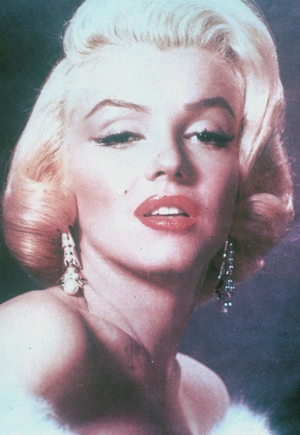 Hollywood yıldızı Marilyn Monroe'nun mezarının yanı satışa çıkıyor - 2