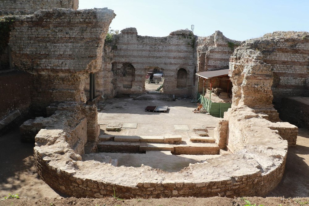 Balatlar Kazısı’nda, Zeugma'dakilere benzer mozaikler bulundu - 23