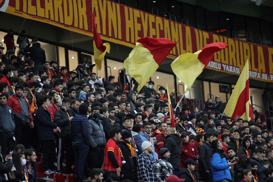 SON DAKİKA: Galatasaray evinde Kasımpaşa'ya yenildi - 5