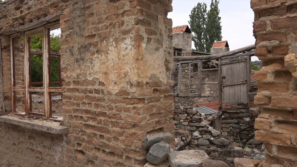 Helenistik dönemde kurulan Attouda Antik Kenti'nde yaşam devam ediyor - 12