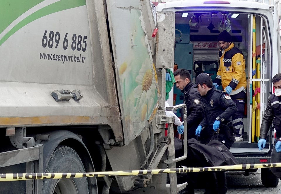 Çöp kamyonunun çarptığı kadın hayatını kaybetti - 1