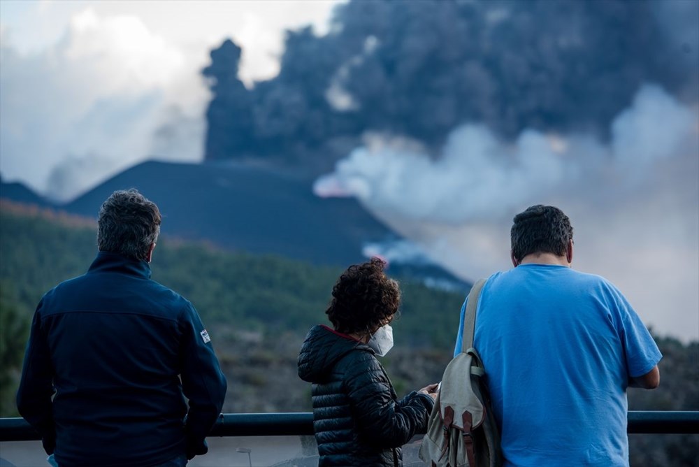 La Palma Adası'nda volkandan çıkan lavlar 33 günde 2 bin 185 binayı kül etti - 3