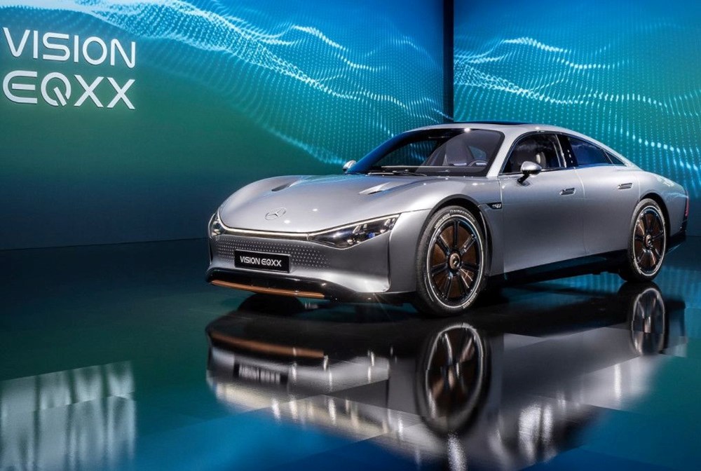 Mercedes-Benz yeni elektrikli modelini tanıttı: Tek şarjla 1000 kilometre menzil - 10