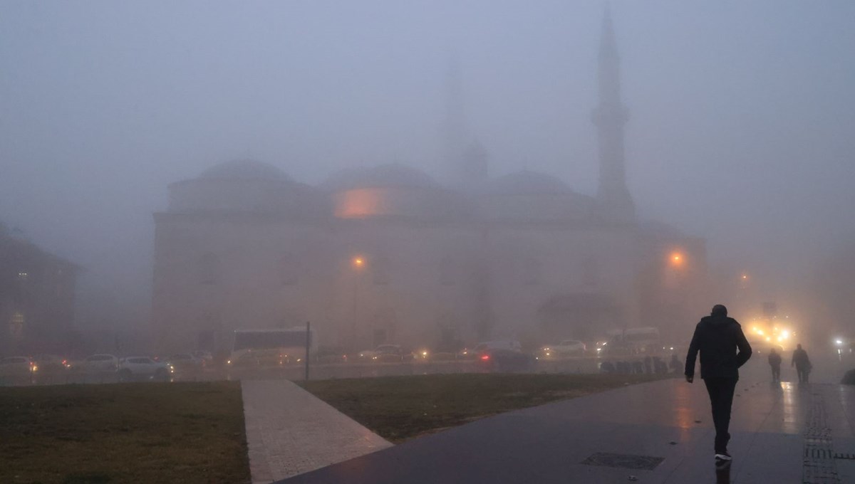 Edirne sis altında: Görüş mesafesi düşyü Edirne sis altında: Görüş mesafesi düşyü