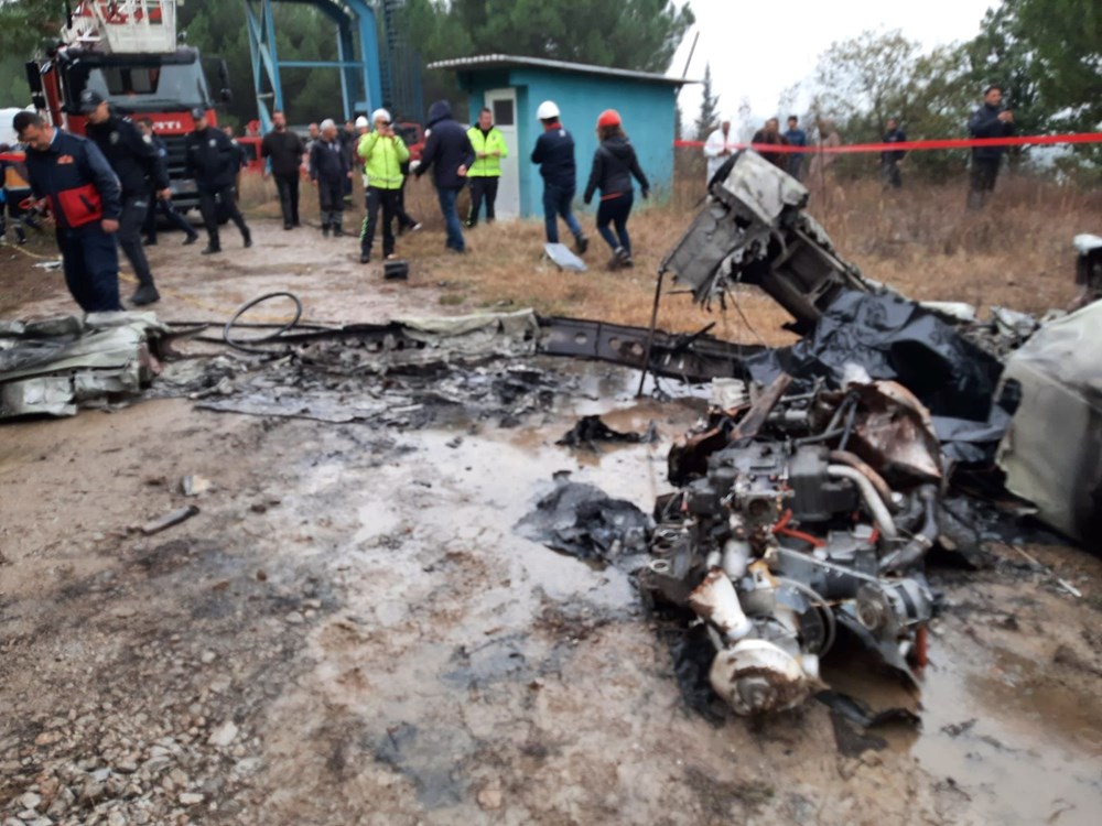 Bursa'da tek motorlu uçak düştü: 2 ölü - 6